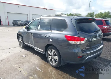 2013 Nissan Pathfinder S/Sv/Sl/Platinum from USA, damaged, VIN 5N1AR2MM6DC681378